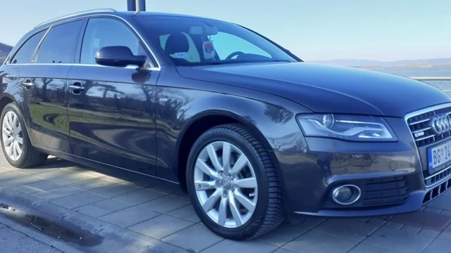 Audi A4 2010 limuzina-01