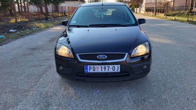 Ford Focus 1.8 TDCi-01