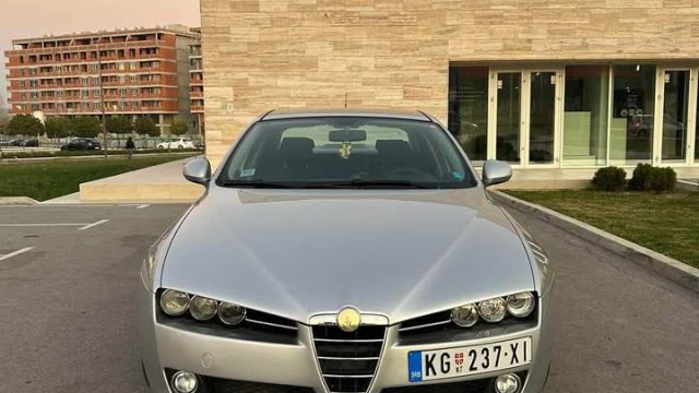 Na prodaju alfa 159