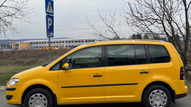 VW Touran prodaja-01